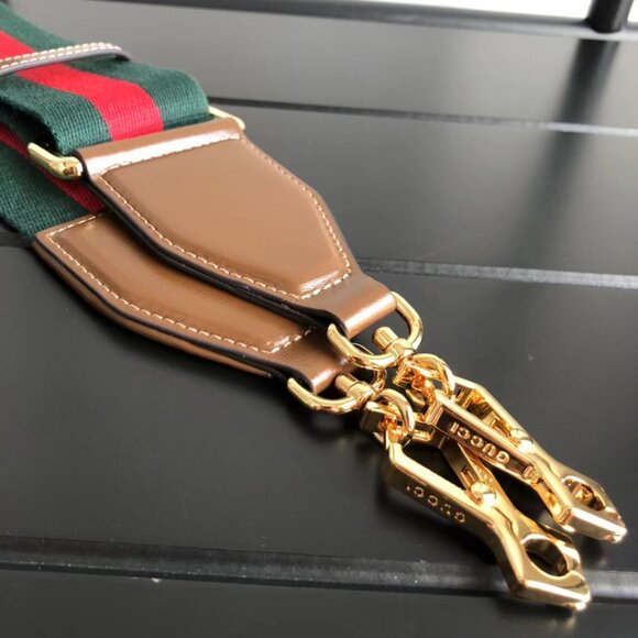 Gucci Chain Bags, Wallets - Picture 8 of 9